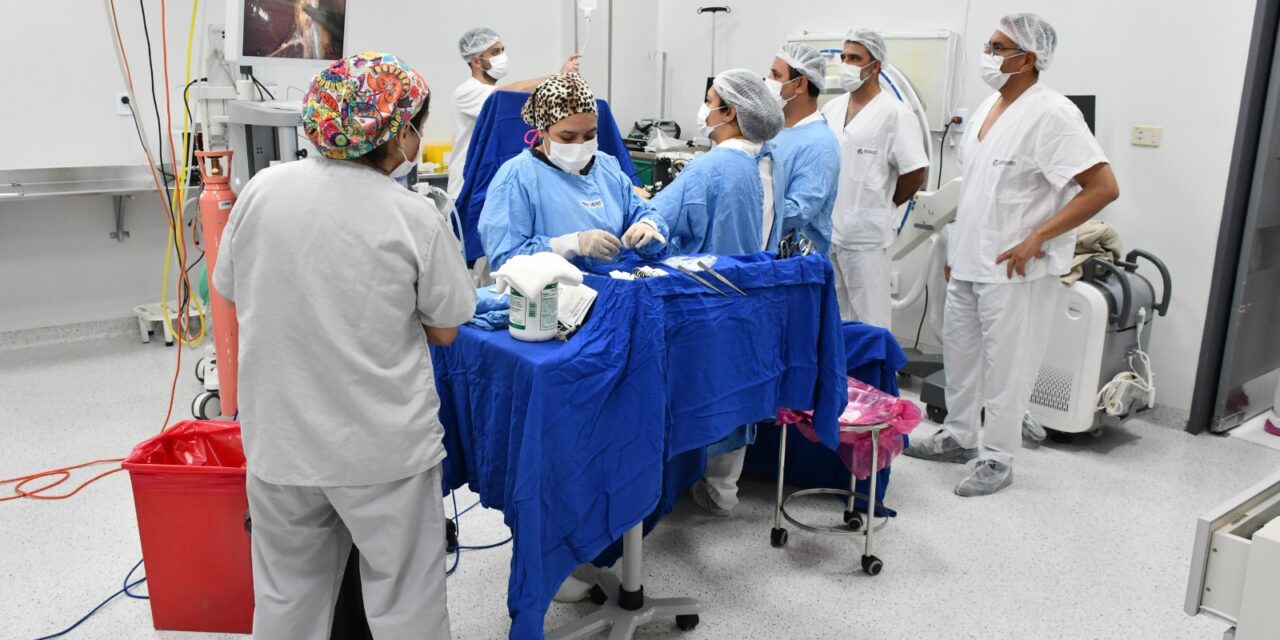 Albardón y Sarmiento suman cirugía laparoscópica con nuevo equipamiento