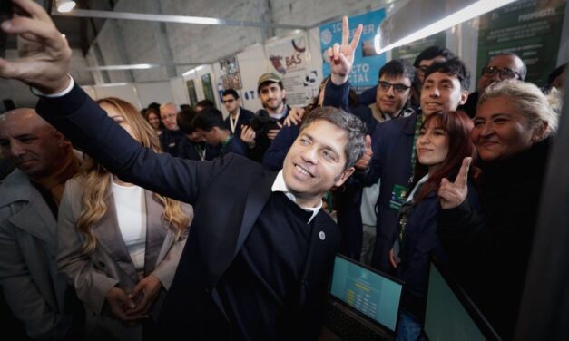 Axel Kicillof encabeza encuentro con intendentes bonaerenses para reforzar la estrategia electoral