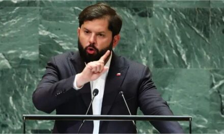 Gabriel Boric tuvo un tenso cruce con un periodista en la ONU por una consulta sobre Argentina y Axel Kicillof