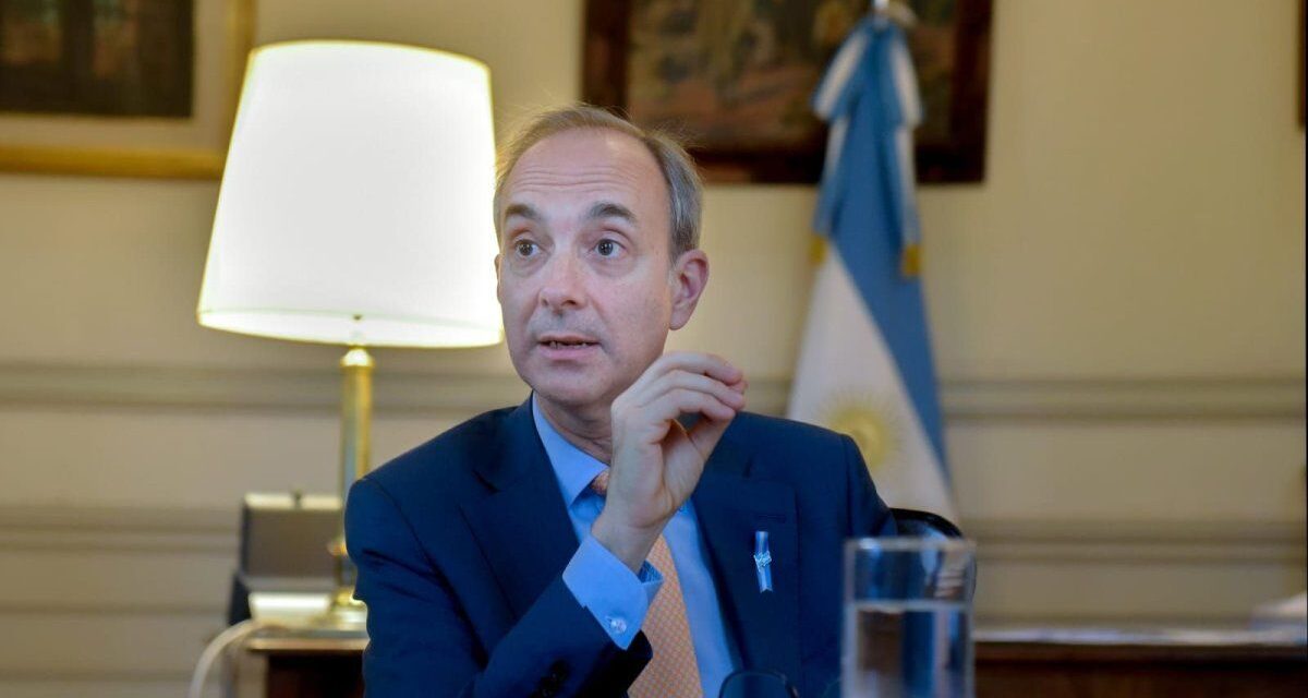 El secretario de Educación afirmó que el salario docente evolucionó y cuestionó los reclamos