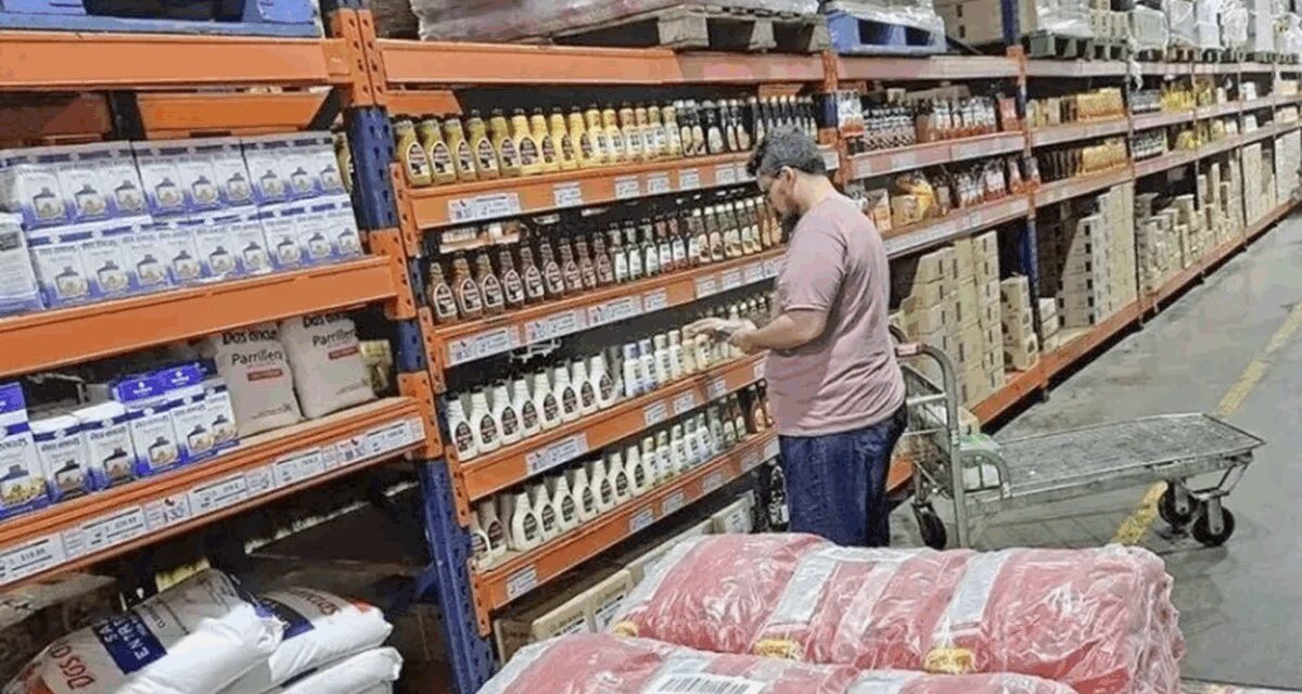 El Gobierno eliminó 71 regulaciones al comercio para simplificar las relaciones de consumo