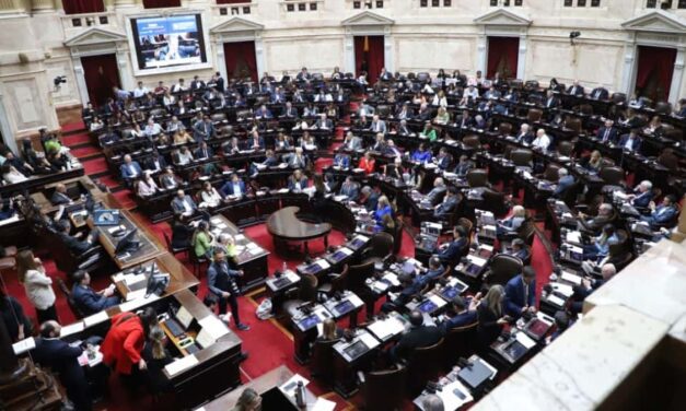 Buscará aprobar la limitación a los DNU
