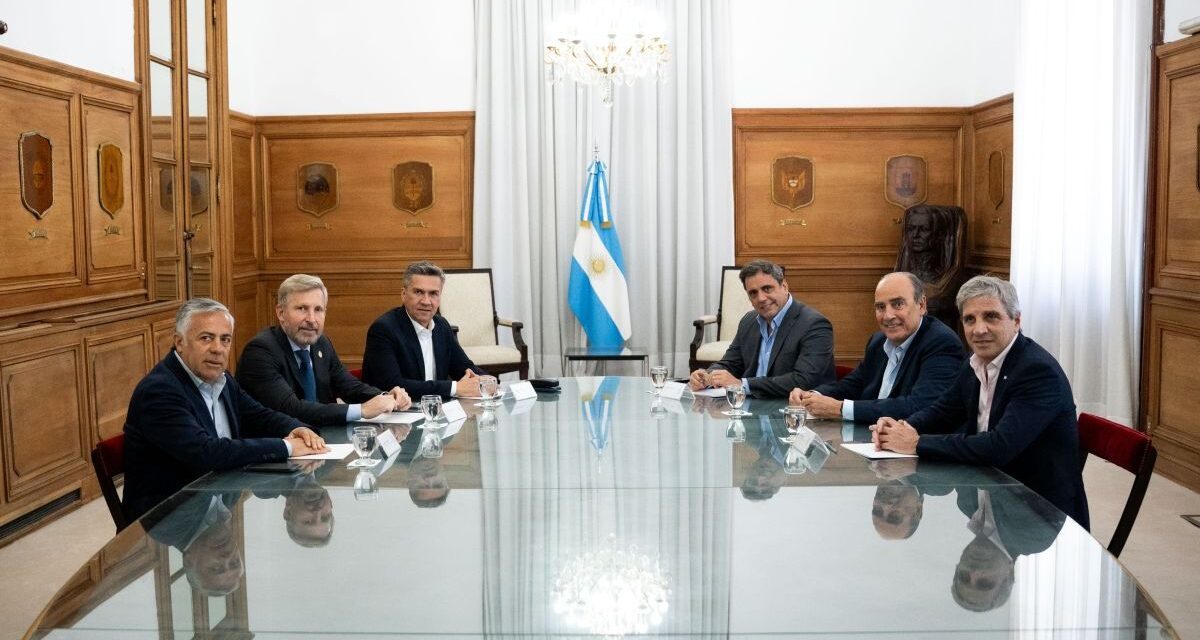 Debut de Lisandro Catalán y una foto flaca con gobernadores aliados