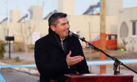 Sarmiento recibirá al gobernador para fortalecer la educación provincial