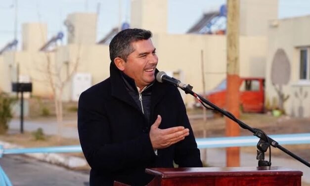 Sarmiento recibirá al gobernador para fortalecer la educación provincial