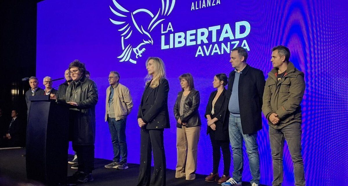 Javier Milei convocó a reunión de Gabinete tras el duro revés electoral bonaerense