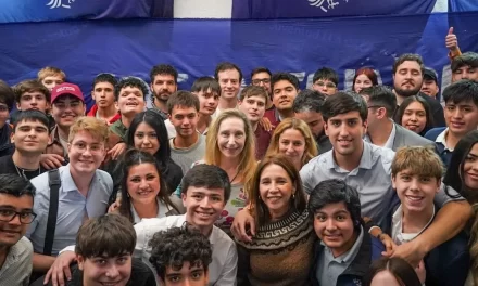 Ahora lanzó una agrupación estudiantil