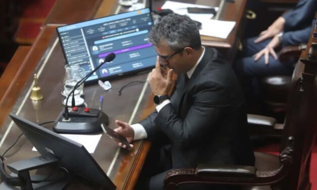 Con una maniobra, Martín Menem levantó intempestivamente la sesión en Diputados cuando avanzaba la agenda opositora