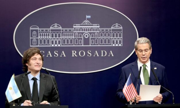 Javier Milei agradeció nuevo tuit de apoyo de Scott Bessent y resaltó que dejó bien en claro las raíces de los problemas del país