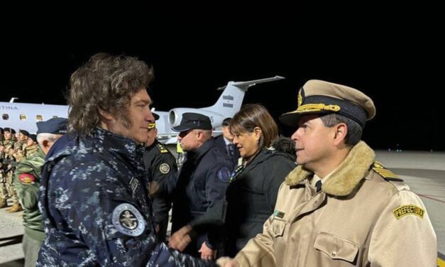 Javier Milei viaja a Tierra del Fuego para apuntalar a sus candidatos a senadores ante un peronismo disperso