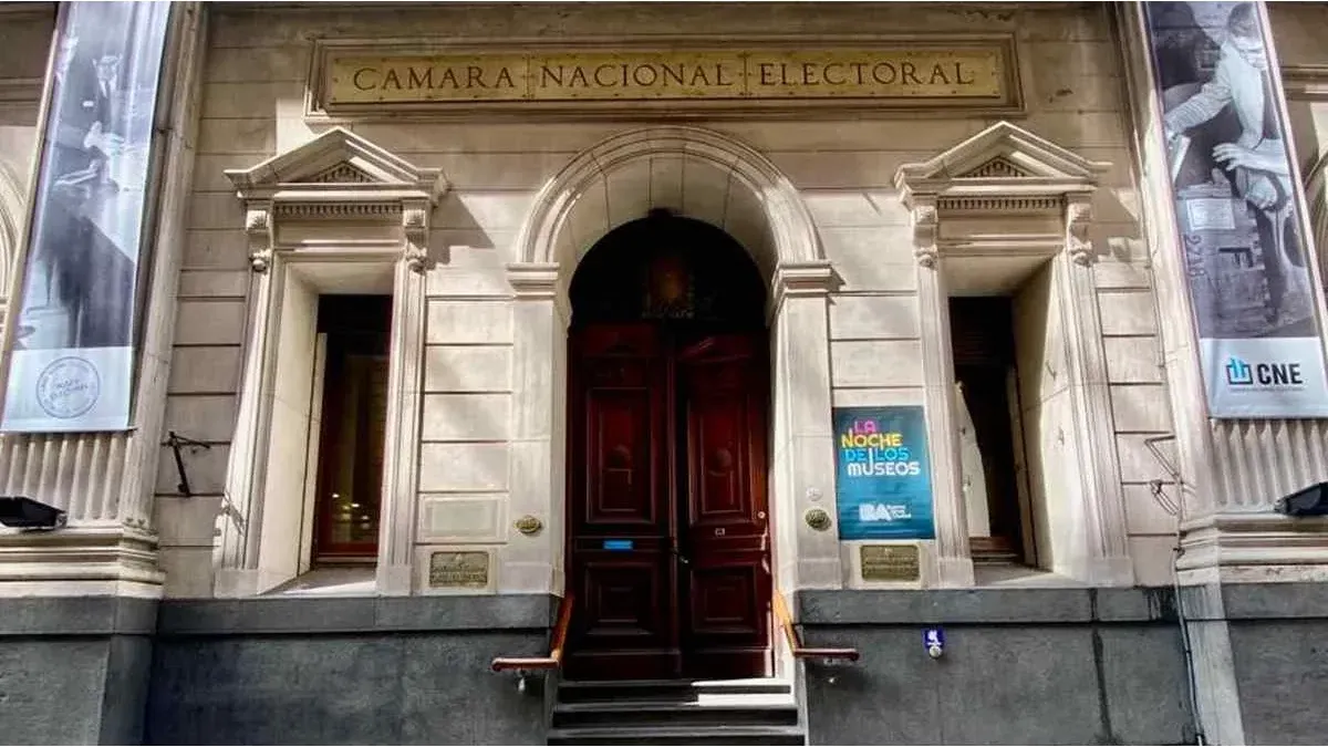 El Gobierno entregó los códigos fuente para la transmisión y recuento de resultados