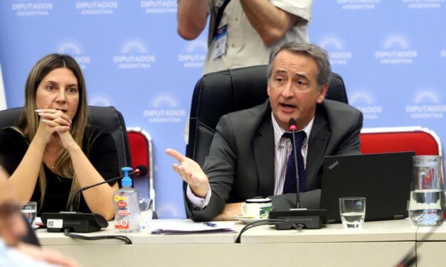 El Gobierno dio curso en Diputados al reclamo de familiares, pero escondieron una maniobra