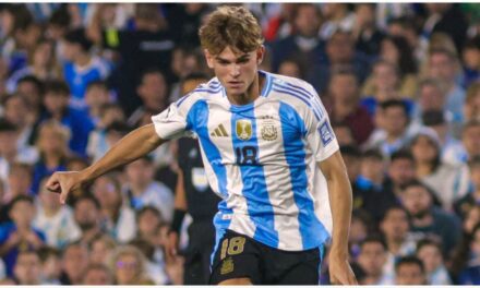 Nicolás Paz recibió un distinguido premio en la Serie A