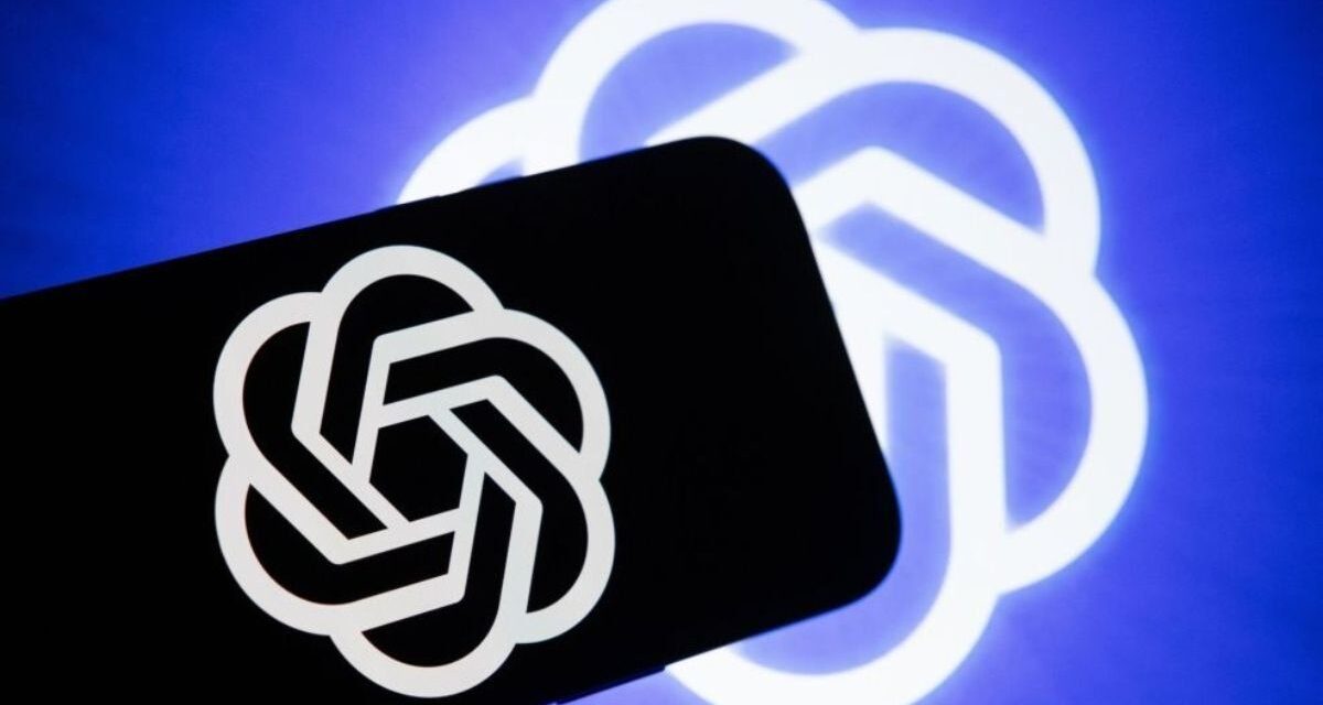 OpenAI contrató al exdirector financiero de xAI tras su repentina salida