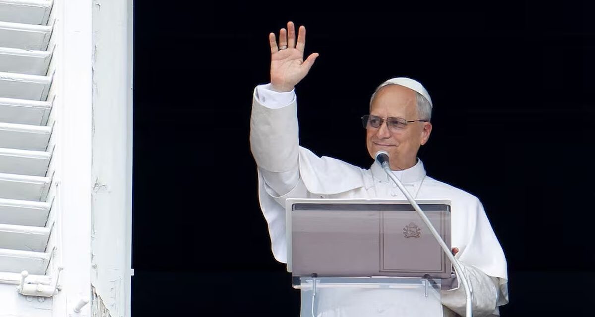 El papa León XIV cumplió 70 años y lo celebró junto a miles de fieles en la Plaza de San Pedro