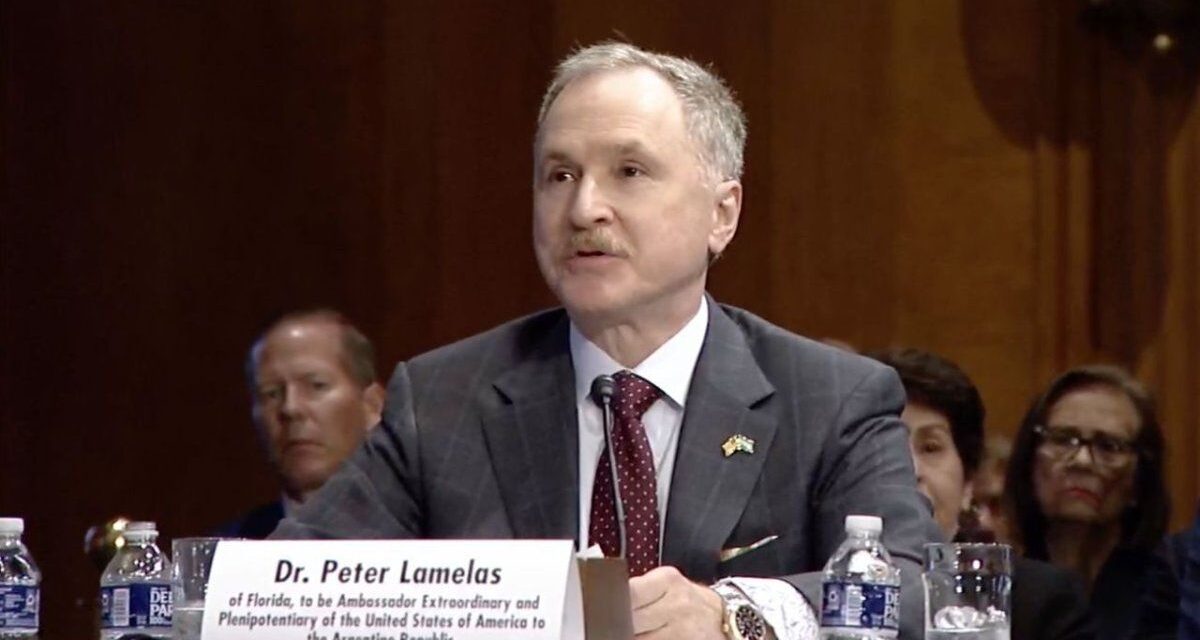 El Senado de EEUU aprobó la nominación de Peter Lamelas como embajador en Argentina
