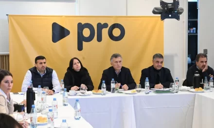 Tras la derrota en Provincia, Mauricio Macri analiza convocar a una cumbre con todos los candidatos del PRO