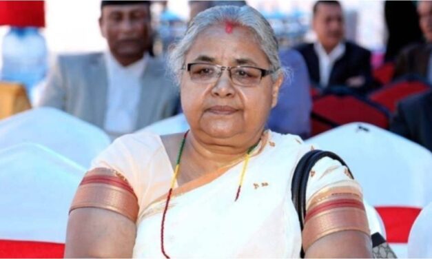 Tras la crisis, Nepal designó a su primera ministra de transición