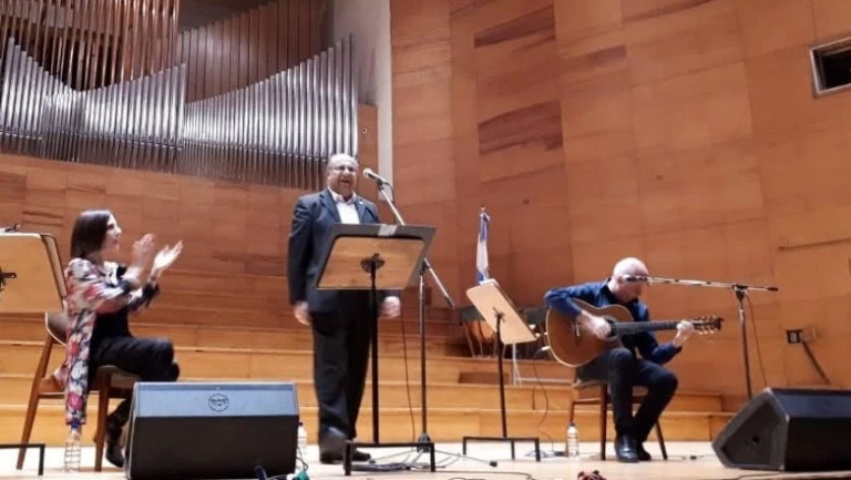 Tito Otiñano ofrecerá una noche de música y solidaridad en el Auditorio Juan Victoria