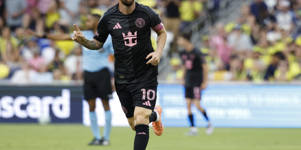 Hat-trick para ganar el Botín de Oro, líder en asistencias y favorito de todos para ser el MVP de la liga