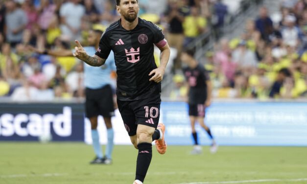Hat-trick para ganar el Botín de Oro, líder en asistencias y favorito de todos para ser el MVP de la liga