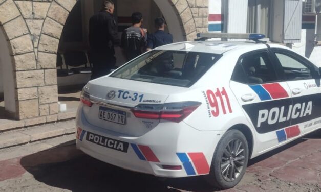 Lo agarraron infraganti en una fábrica y no pudo escapar