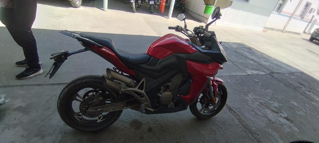 Recuperan moto robada tras persecución en Rivadavia