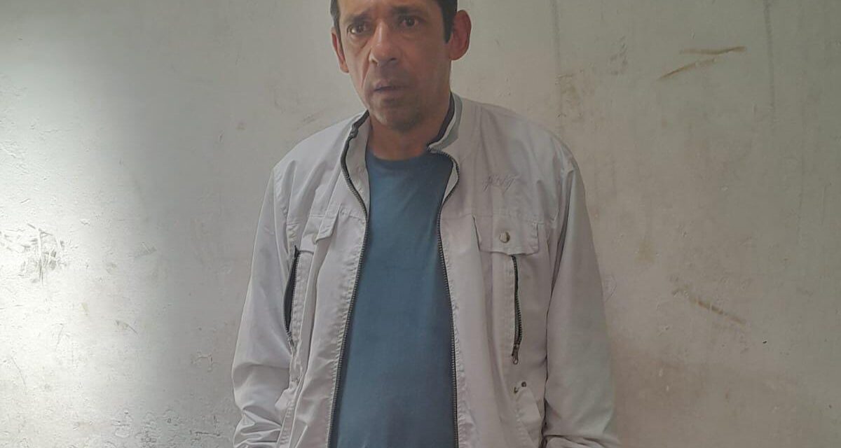 Detenido por causar daños en un local deportivo