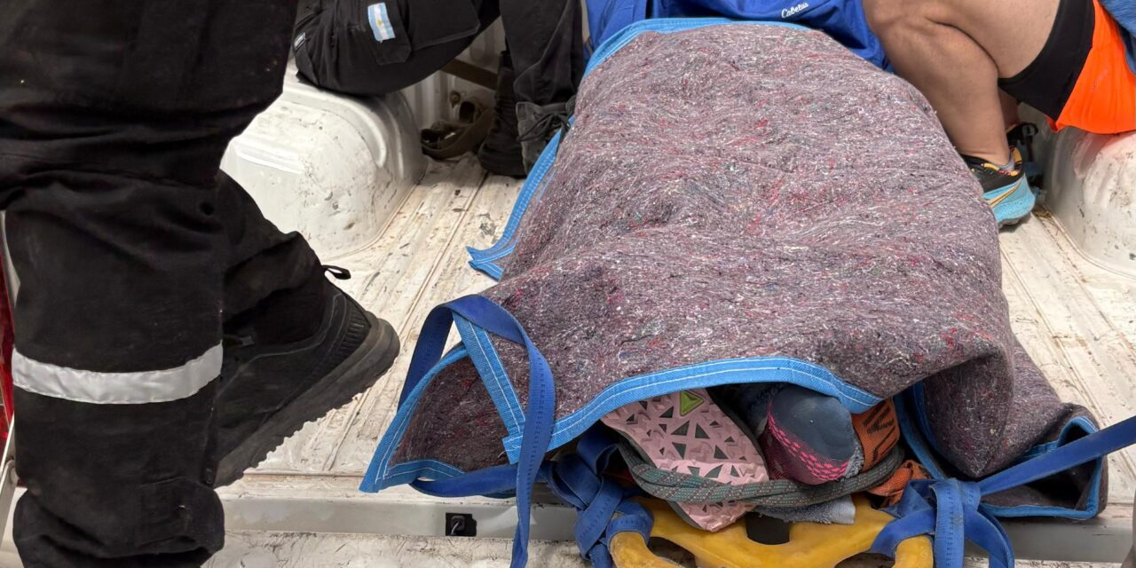 Una mujer sufrió una fractura mientras realizaba una caminata en la zona de Las Tapias