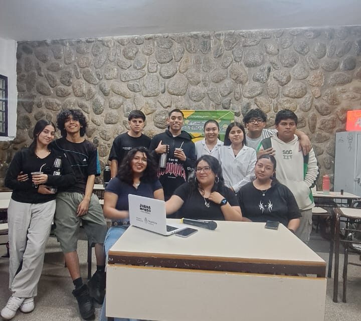 Estudiantes de Astica dan voz a sus ideas con el proyecto “Voces en Red”