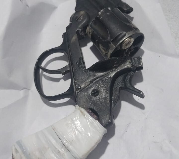 Albardón: Detenido tras exhibir un arma de fuego en medio de una gresca familiar