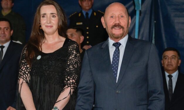 Gildo Insfrán difundió una foto junto a Victoria Villarruel en un acto por el aniversario de un ataque de Montoneros
