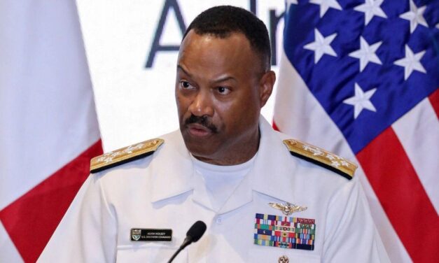 Renunció el jefe del Ejército de EEUU para Latinoamérica en pleno conflicto con Venezuela