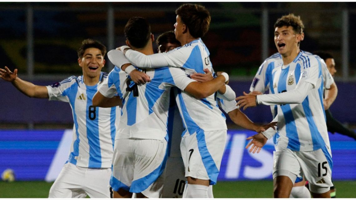 Argentina goleó 4-1 a Australia y aseguró su pasaje a los octavos de final del Mundial Sub 20