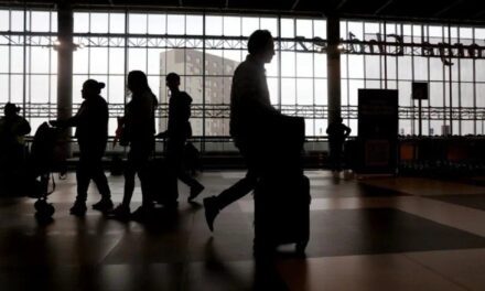 Llegaron más argentinos deportados desde EEUU