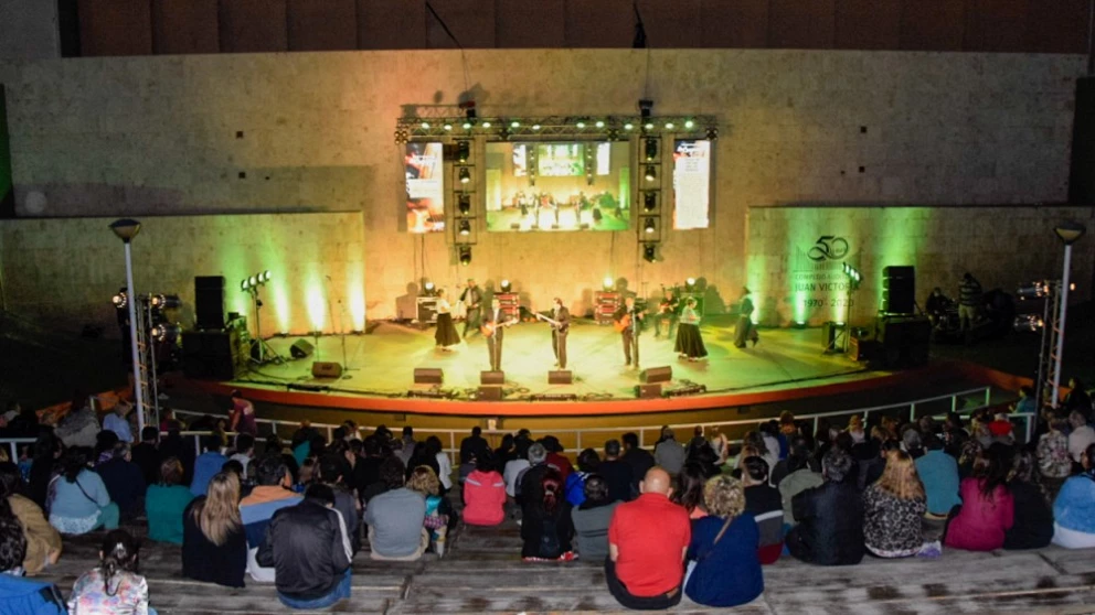 Cruzando el Charco llega a San Juan para cerrar su gira “Esencia”