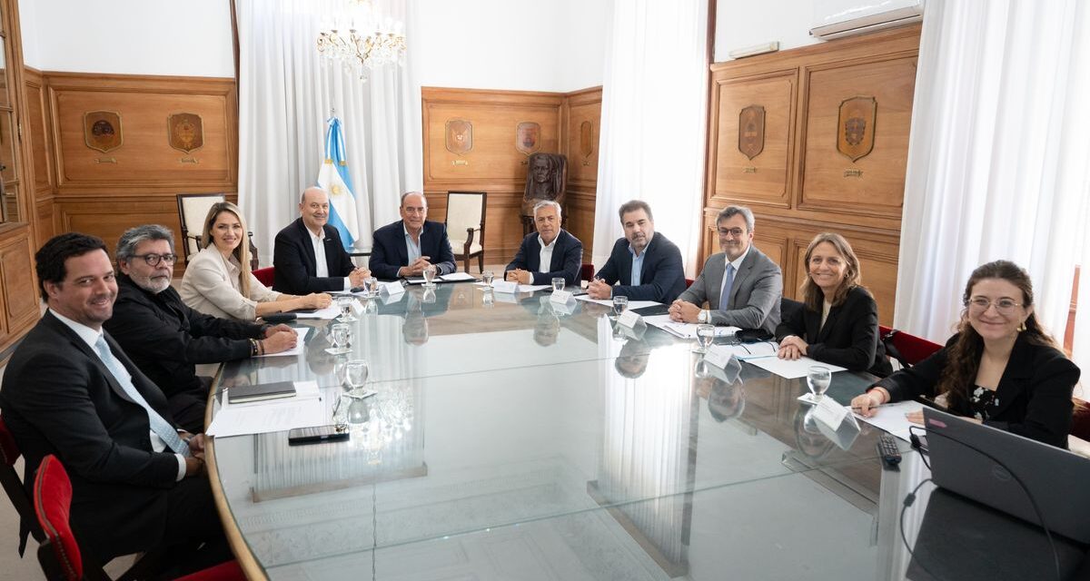 El Gobierno volvió a reunir al Consejo de Mayo, con eje en explotación de recursos naturales y apertura comercial