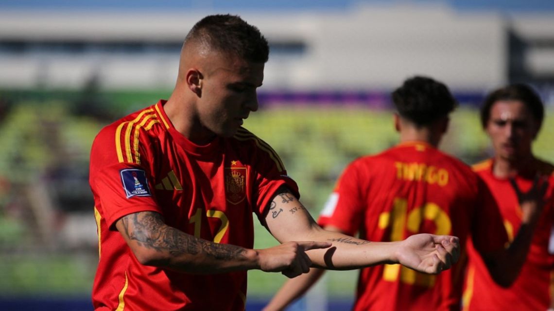 España derrotó a Ucrania y es el primer clasificado a cuartos del Mundial Sub-20