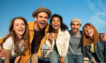 La Inteligencia Artificial reveló cuál es la clave para una vida más feliz