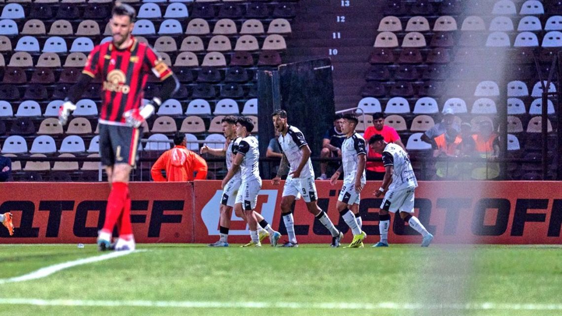 Gimnasia y Esgrima de Mendoza ganó la final por el primer ascenso por penales a Deportivo Madryn