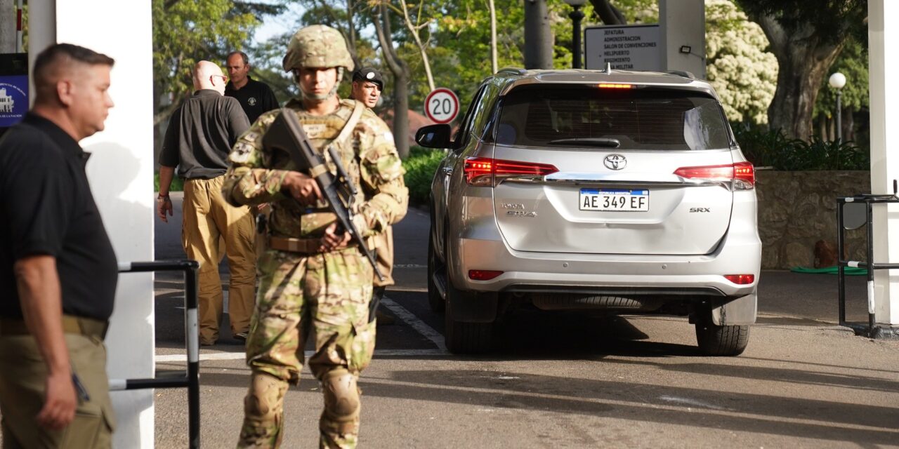 El presidente pidió la ayuda del PRO para volver a sacar leyes