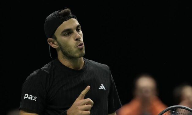 Francisco Cerúndolo enfrentará a Jannik Sinner en el Masters de París