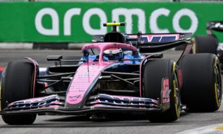 Franco Colapinto tuvo una leve mejora al terminar 16° en las últimas prácticas libres del Gran Premio de Singapur