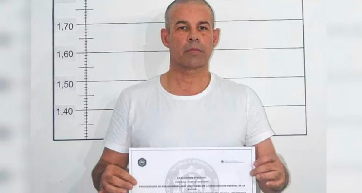 Si hablo, se cae el país