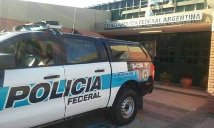 Cayó una pareja al intentar retirar un paquete con droga en el correo caucetero