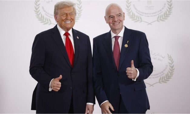 Infantino prometió un plan de ayuda en Palestina en la Cumbre por la Paz, mientras evita un veto a Israel en la FIFA