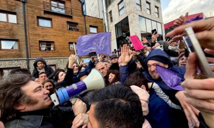 Tras la visita de Javier Milei, se rompió La Libertad Avanza en Tierra del Fuego