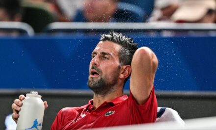 Las estrellas del tenis enfrentan las altas temperaturas asfixiante durante la gira asiática