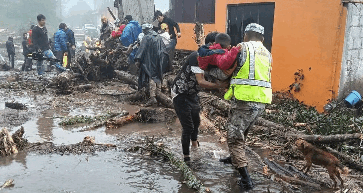 Lluvias torrenciales en México causan más de 40 muertos y graves daños en infraestructura