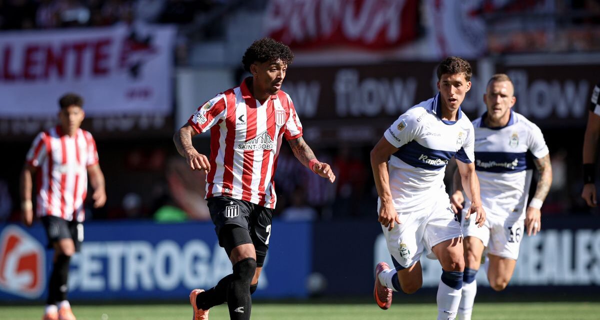 Estudiantes derrotó a Gimnasia en el clásico de La Plata y se trepó a la cima